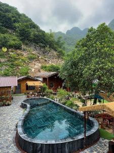Tom-House Mai Chau