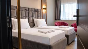 TALLES CITY HOTEL