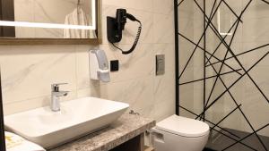TALLES CITY HOTEL