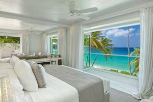 Modern Luxury Beachfront Vacation Home - Footprints