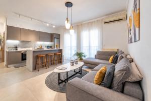 Singer Suite near Kalamata Centre