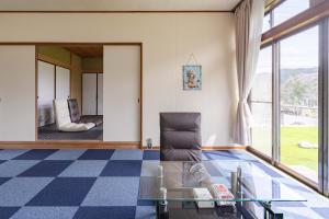 スリーピングキャット 日光 sleeping cat カラオケ 天体観測の宿 最大8名 BBQ プロジェクター完備