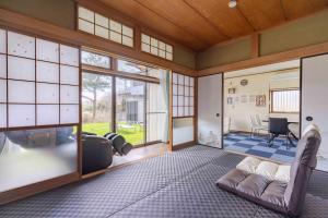スリーピングキャット 日光 sleeping cat カラオケ 天体観測の宿 最大8名 BBQ プロジェクター完備