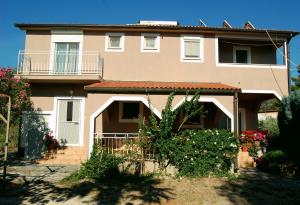 2 stern pension Apartment & Rooms Roza Peroj Kroatien