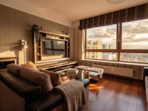 Luxury Residence & Palace View by VAYA STAYS