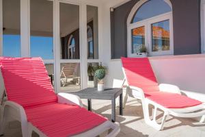 Sun & Sea Apartment