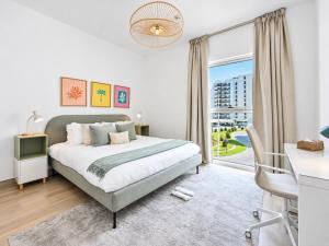 Water’s Edge 1BR | Balcony, Canal Walk + F1