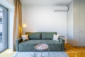 Modern studio with Skyline view
