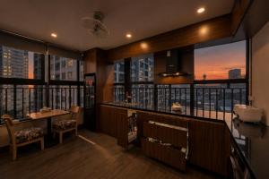 Spacious Private Room near Bach Mai & Medical Uni