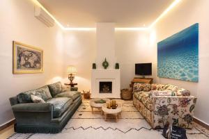 Riad Tiklit