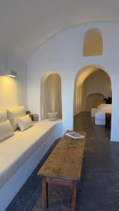 Chelidonia Luxury Suites