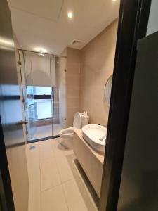 Căn hộ 2PN view biển GOLD COAST - 2bedroom seaview apartment