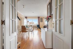 Penthouse with seaview by Costarentals - Ref 08