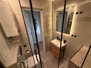 Modern Sea View Apartment, Sleeps 6, Põhja-Tallinn