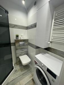 Apartament GB przy PCK 3A z bezpłatnym parkingiem by Gingerbread Apartments