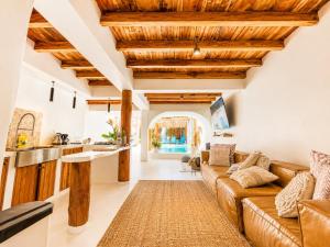 Casa de playa, piscina en isla de Cartagena