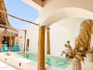 Casa de playa, piscina en isla de Cartagena