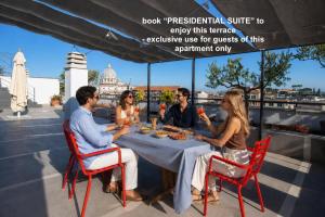 Delmiranis Book Apartments - Vatican View