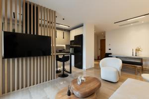 Athenas Studio in Central Glyfada