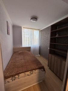 Cozy & Bright 2BR Apt, Fully Equipped Kitchen