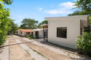 Playa Avellanas House Vacation