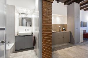 Roman Forum Suite