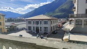 Piazza Grande Suite - Big Terrace with Panoramic Bernina Express View, Elevator&Parking