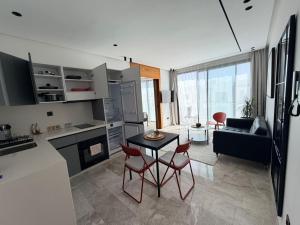 VISTA BLANCA - Tram 1 min away - Free Parking