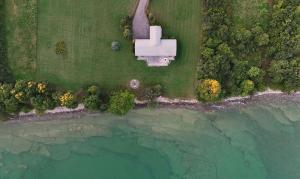 Edenshores - Pristine Waterfront