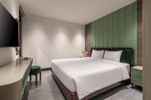 Bleu Marin - 35 Thach Lam street - Free Pool