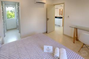N1A1 - Work and Comfort with Pool and City Views