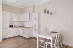 Bright 73m2 Apartment - Blaumana Street Central