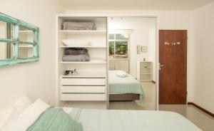 Modern 1BR Villa Morra with Balcony BBQ & Parking