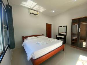 2 Rooms with Bathtub House in Ao Nang