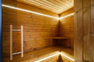 Sweet Stay - Jacuzzi , Sauna , Garden , BBQ