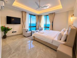 Nauras Towers 3 bedroom beachfront apartment