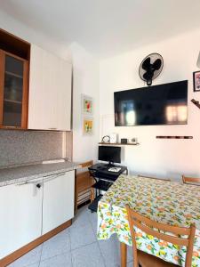 Casa spaziosa SmartHouse per 6 ospiti a 100mt spiaggia