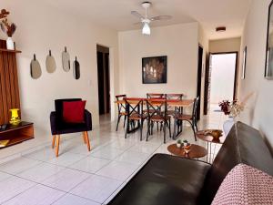 Guia da Dani - Apê da Dani em Cabo Frio para toda a família ir a pé até a praia