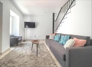 Modern townhouse & jacuzzi SilHouse Nerja