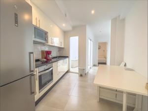 Modern townhouse & jacuzzi SilHouse Nerja