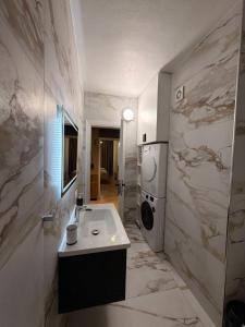 Golden Space Apartment 4