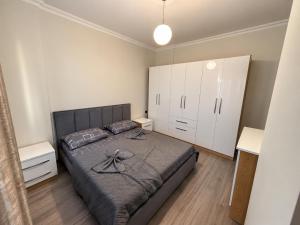 Lenia Urban Apartment