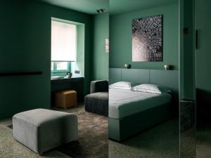 Design Led Emerald Suite II Prime Syntagma Location