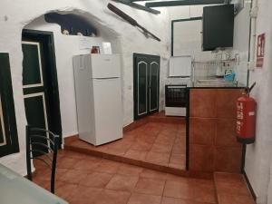Casa cueva primera línea de playa en Sardina