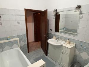 Tuscany Retreat - Free Parking, Wifi & EV Charge