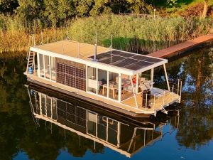 Houseboat ALOHA