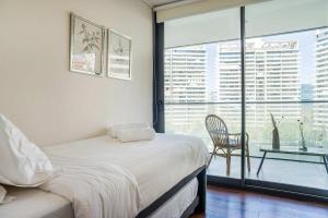 Descubre la Elegancia 2 habitaciones en Las Condes