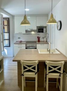 TERRAZA PRIVADA CON VISTAS AL PUERTO DEPORTIVO - Cimadevilla