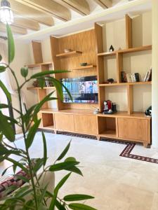Spacieux appartement avec jardin piscine fibre wifi