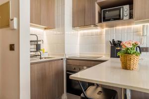 Discover Nunoa Cozy 1BR with Local Charm